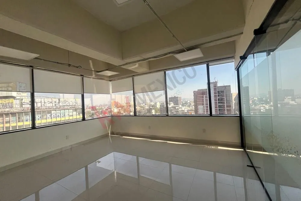 OFICINA EN RENTA EN EL  EDIFICIO CORPORATIVO