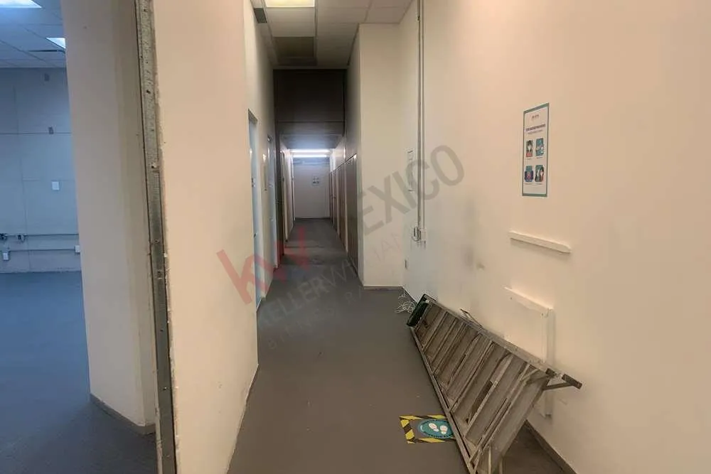OFICINA EN RENTA EN EL  EDIFICIO CORPORATIVO
