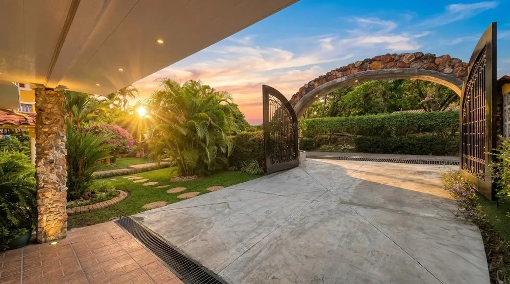 Coronado Golf Club Home with Pool