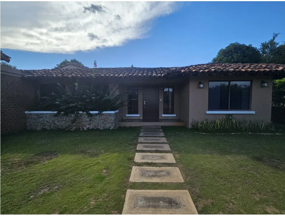 Rental/Sale of House in Residencial Cubitá, Chitré. MB