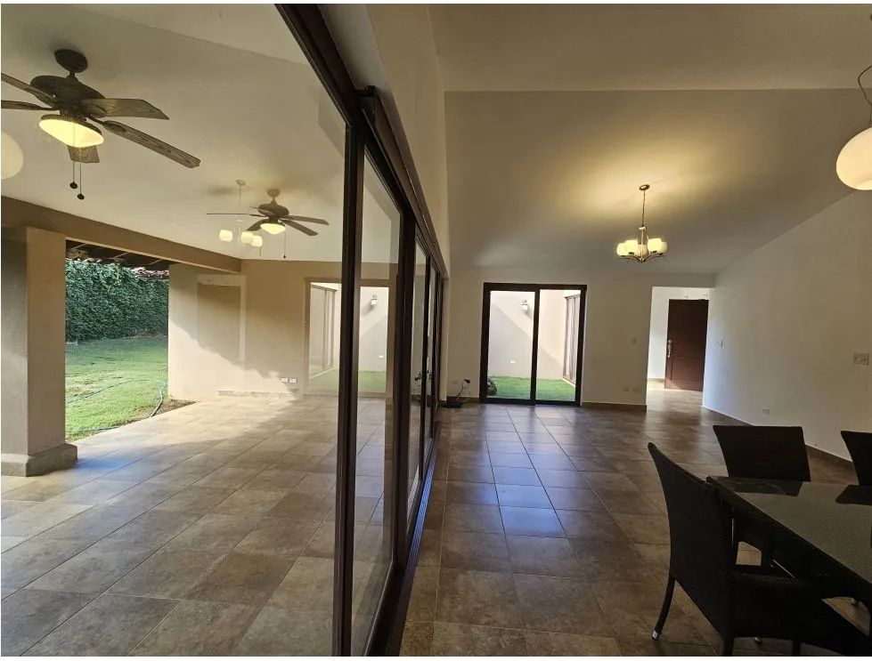 Rental/Sale of House in Residencial Cubitá, Chitré. MB