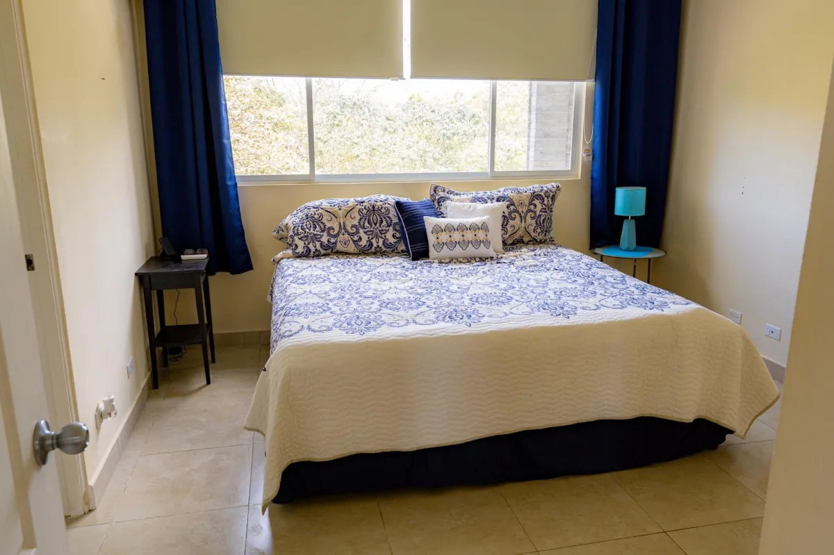 4 BEDROOM APARTMENT WITH OCEAN FRONT IN FARALLON P