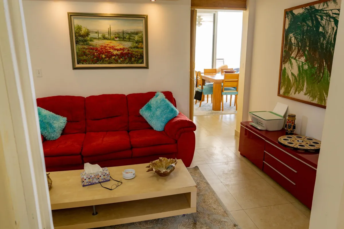 4 BEDROOM APARTMENT WITH OCEAN FRONT IN FARALLON P