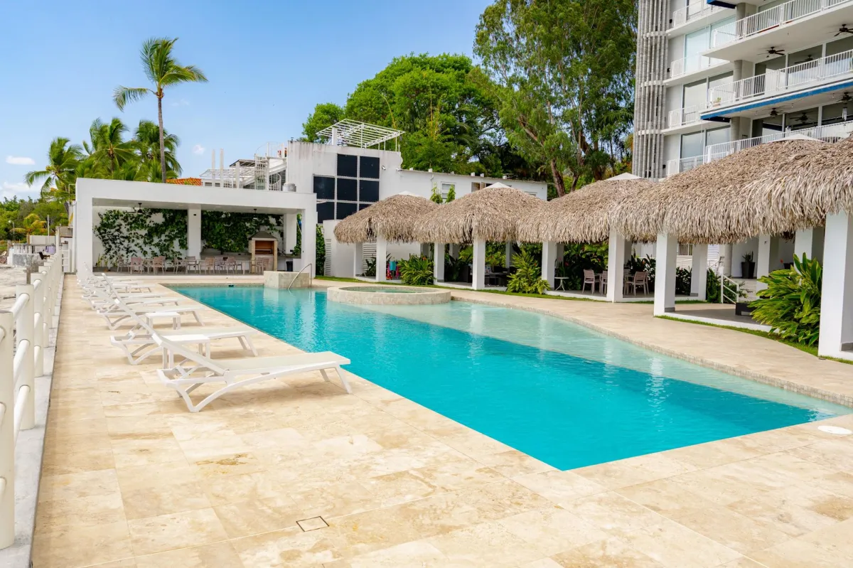 4 BEDROOM APARTMENT WITH OCEAN FRONT IN FARALLON P