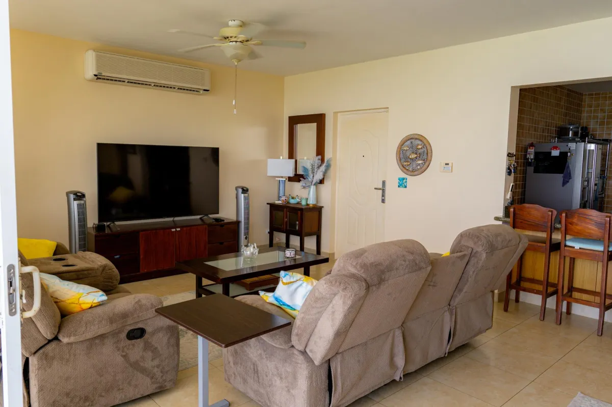 4 BEDROOM APARTMENT WITH OCEAN FRONT IN FARALLON P