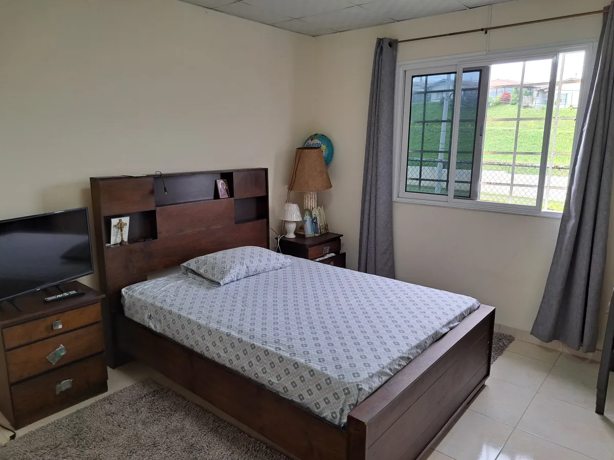 Se Alquila casa en PH Colinas del Lago