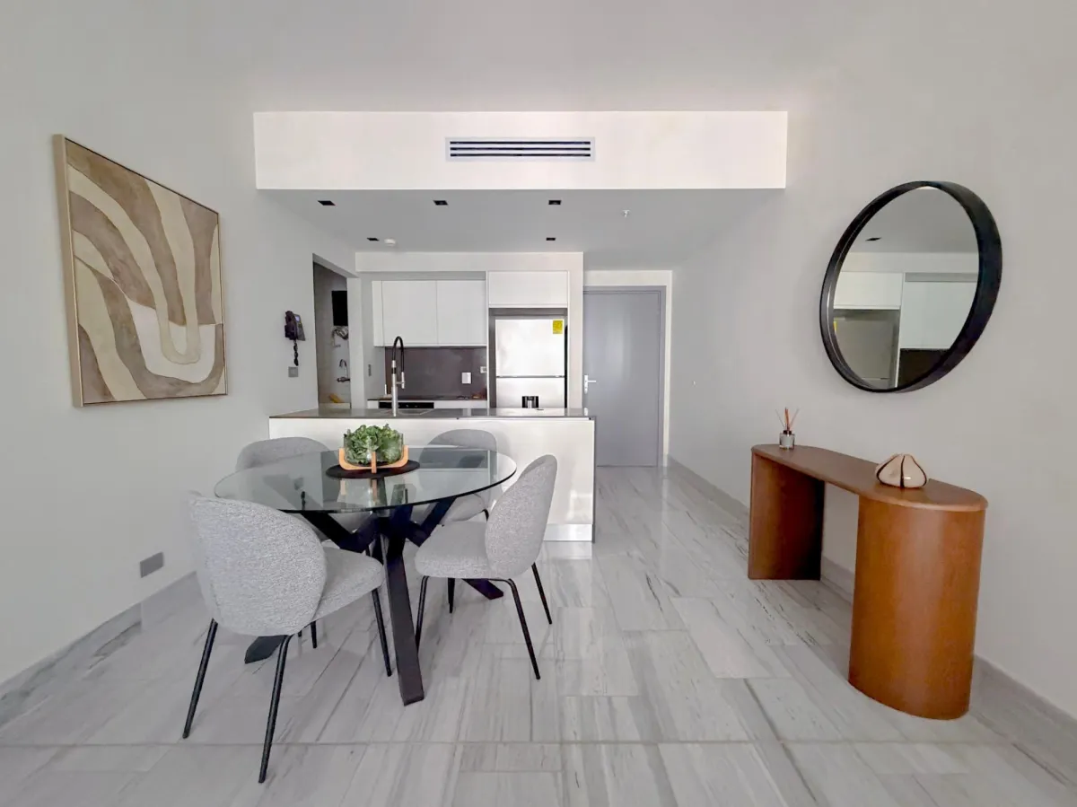 SPECTACULAR APARTMENT IN NUOVO BY ARMANI - 103 M2