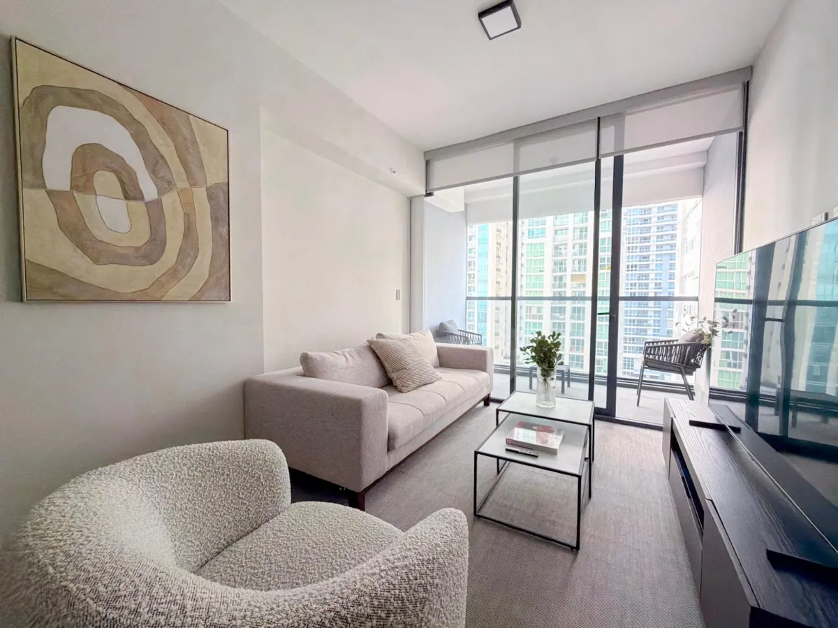 SPECTACULAR APARTMENT IN NUOVO BY ARMANI - 103 M2