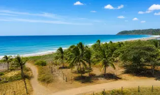 Se Vende Terreno Titulado frente a la playa en Cambutal