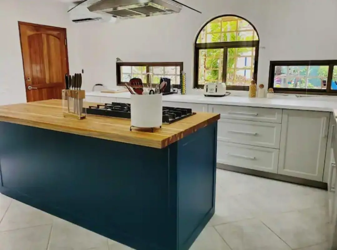 House for Sale in Punta Barco, Coronado