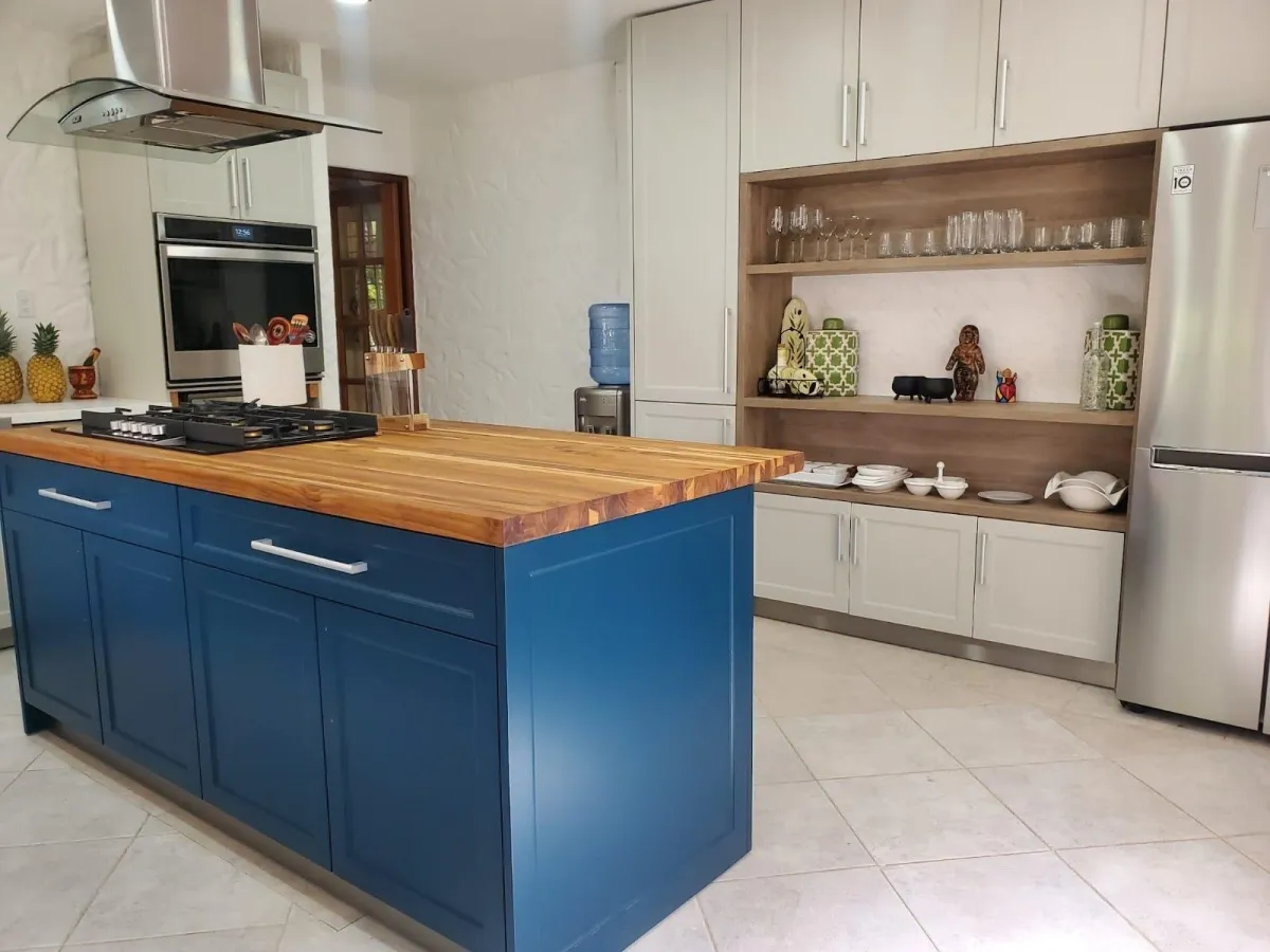 House for Sale in Punta Barco, Coronado
