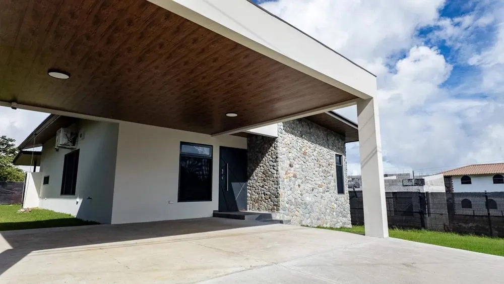 Contemporary Home for Sale in Alto Boquete