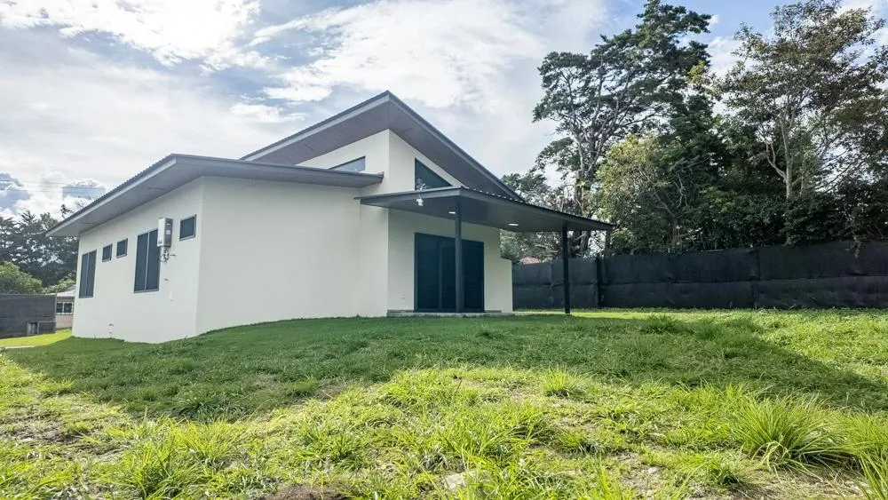 Contemporary Home for Sale in Alto Boquete