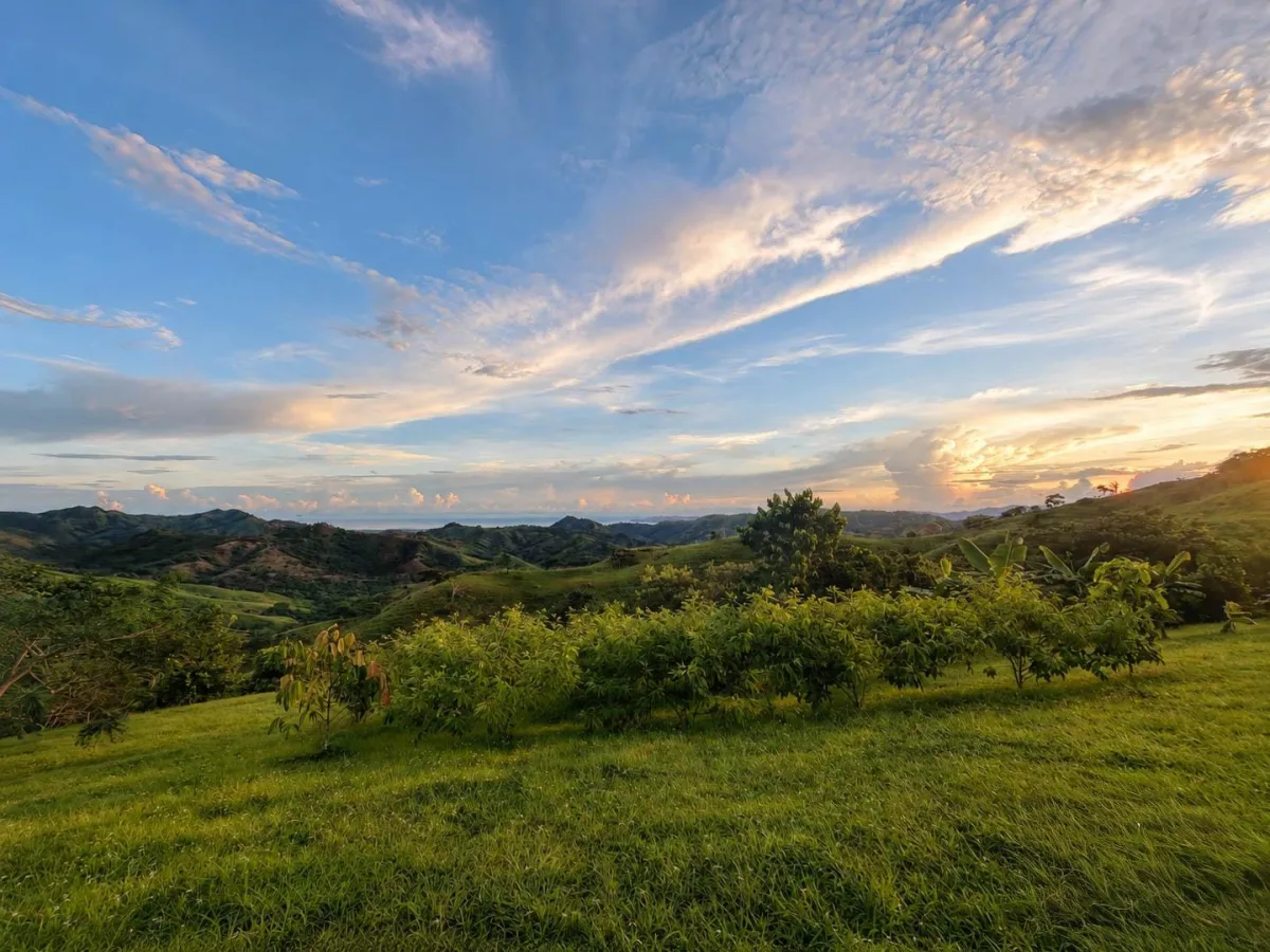 1 Hectare Mountain Property in Nuario, Los Santos