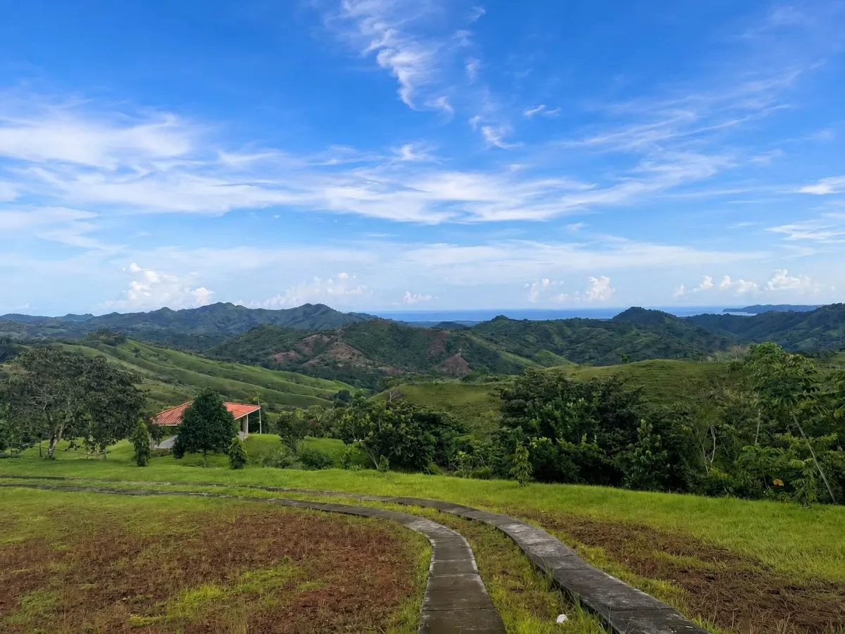 1 Hectare Mountain Property in Nuario, Los Santos