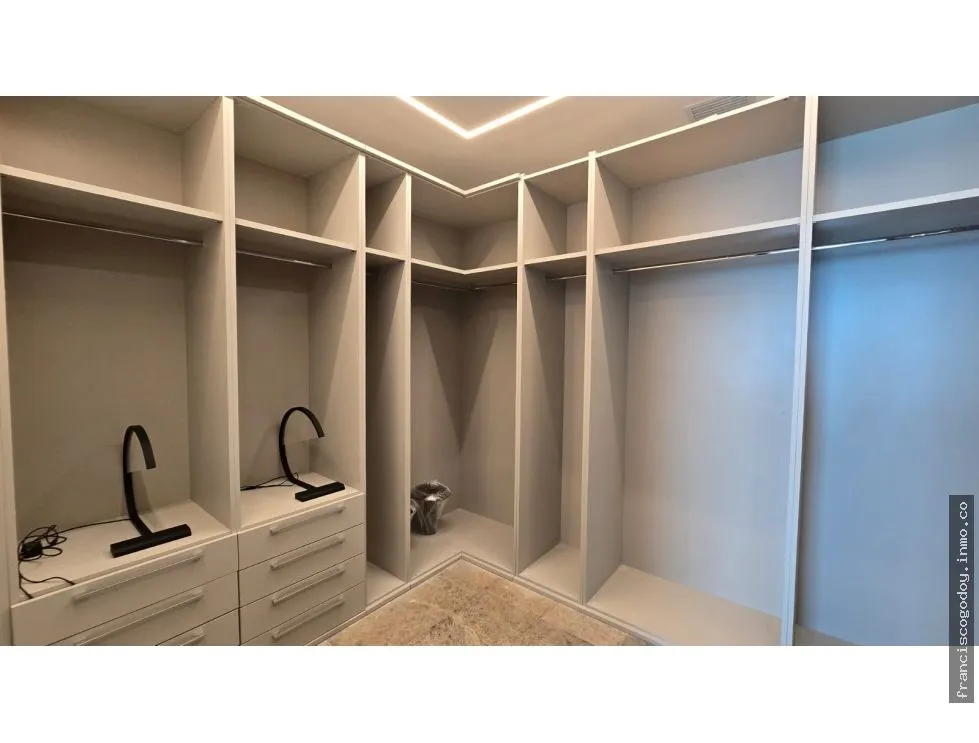 Apartment for Sale in Punta Paitilla
