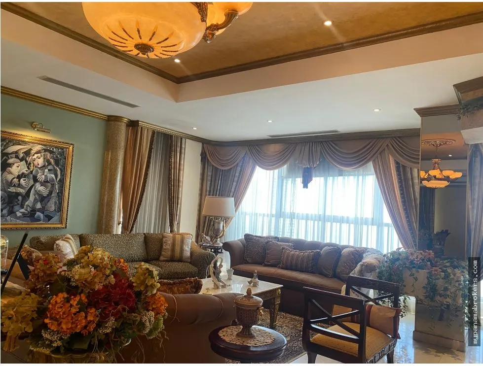 Penthouse with White Goods for Sale in Marbella, Panama
