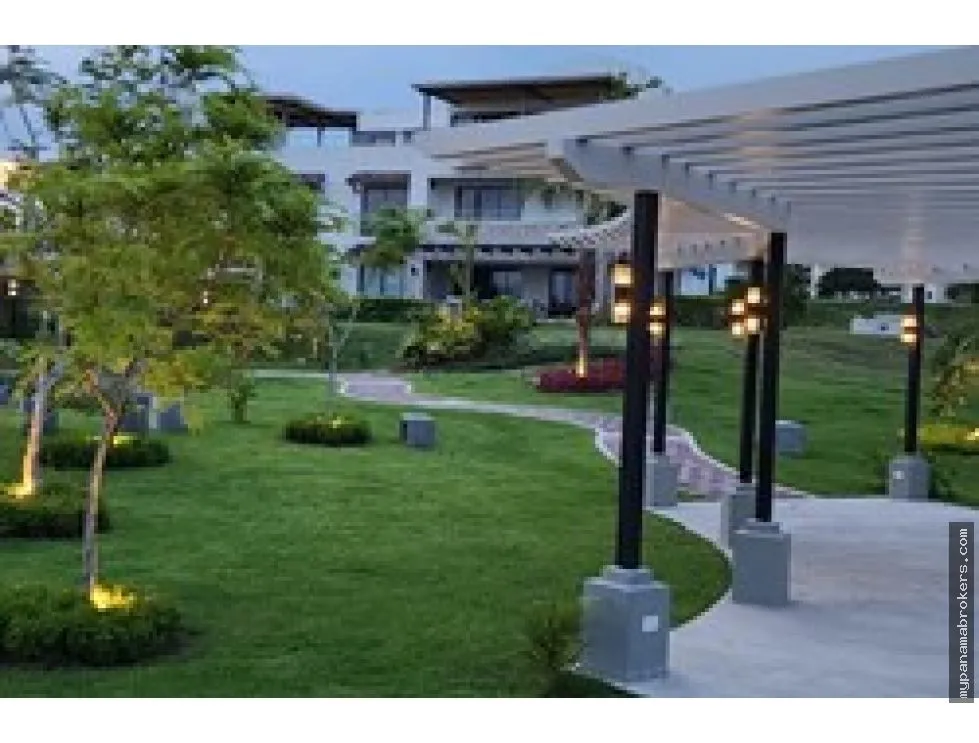 Venta de villas en Ocean Villas, Casamar, San Carlos