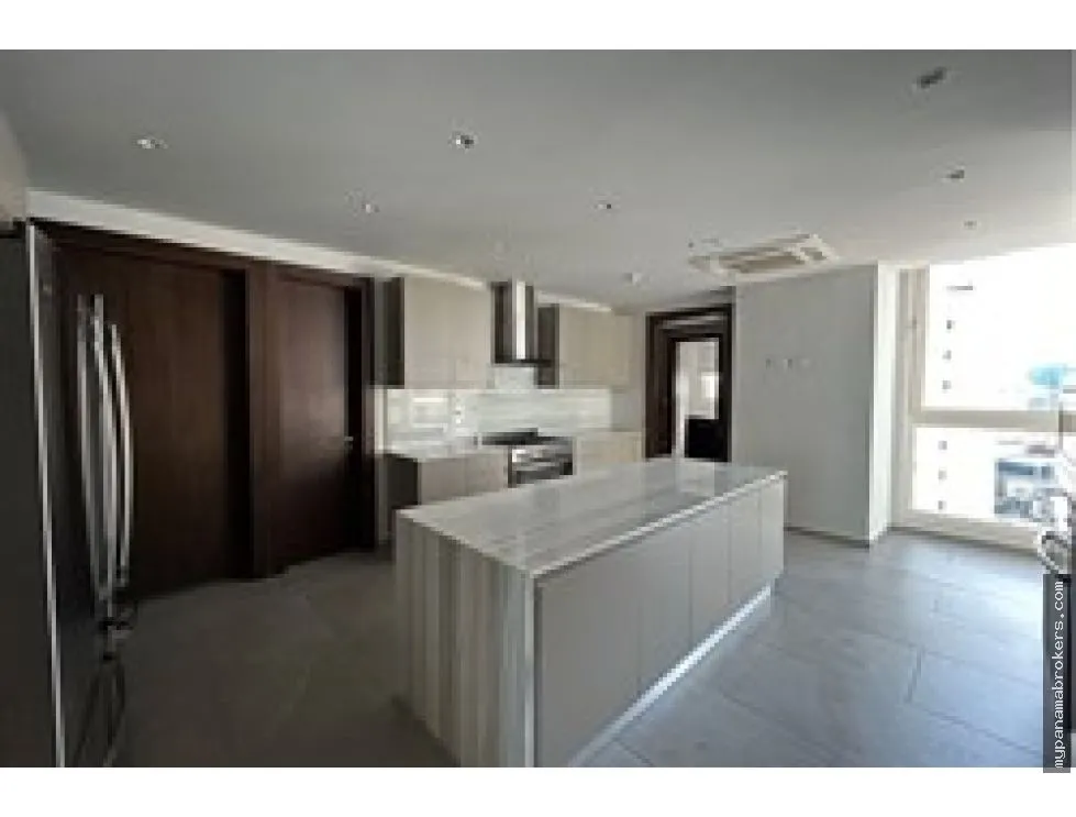 Apartment Rental in PH The Towers, Punta Paitilla