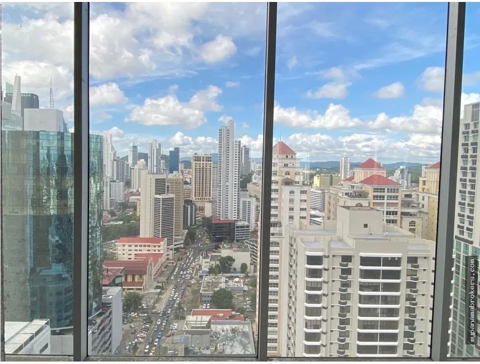 Office Rental in Torre Óptima, Obarrio, Panama