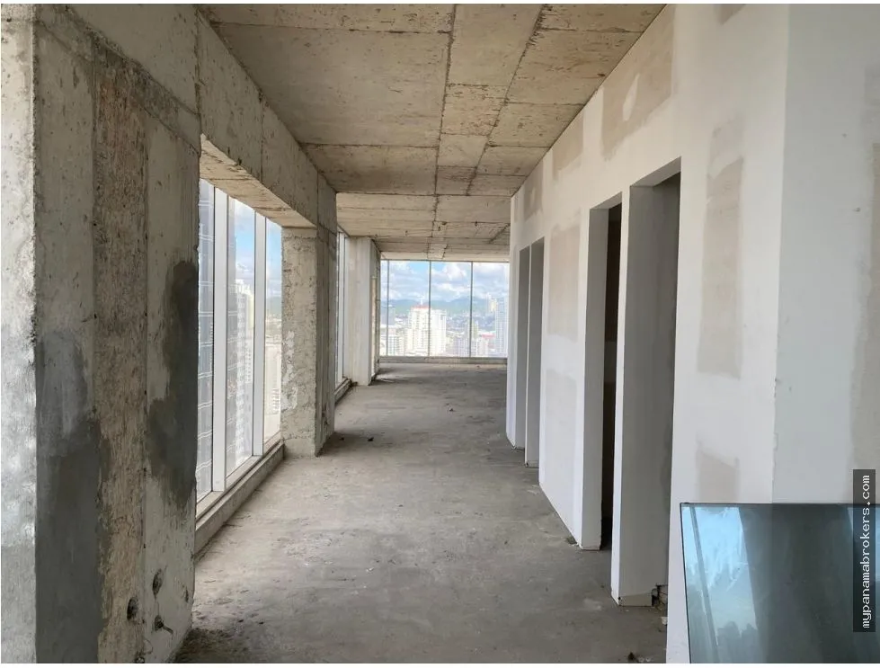 Office Rental in Torre Óptima, Obarrio, Panama