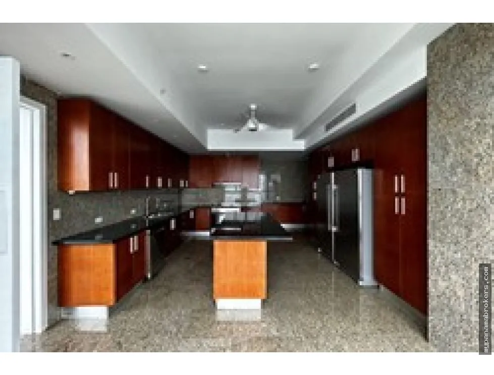 Apartment Rentals at The Point PH, Punta Pacifica