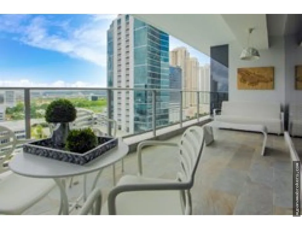 Venta de apartamento en PH Regalia, Costa del este