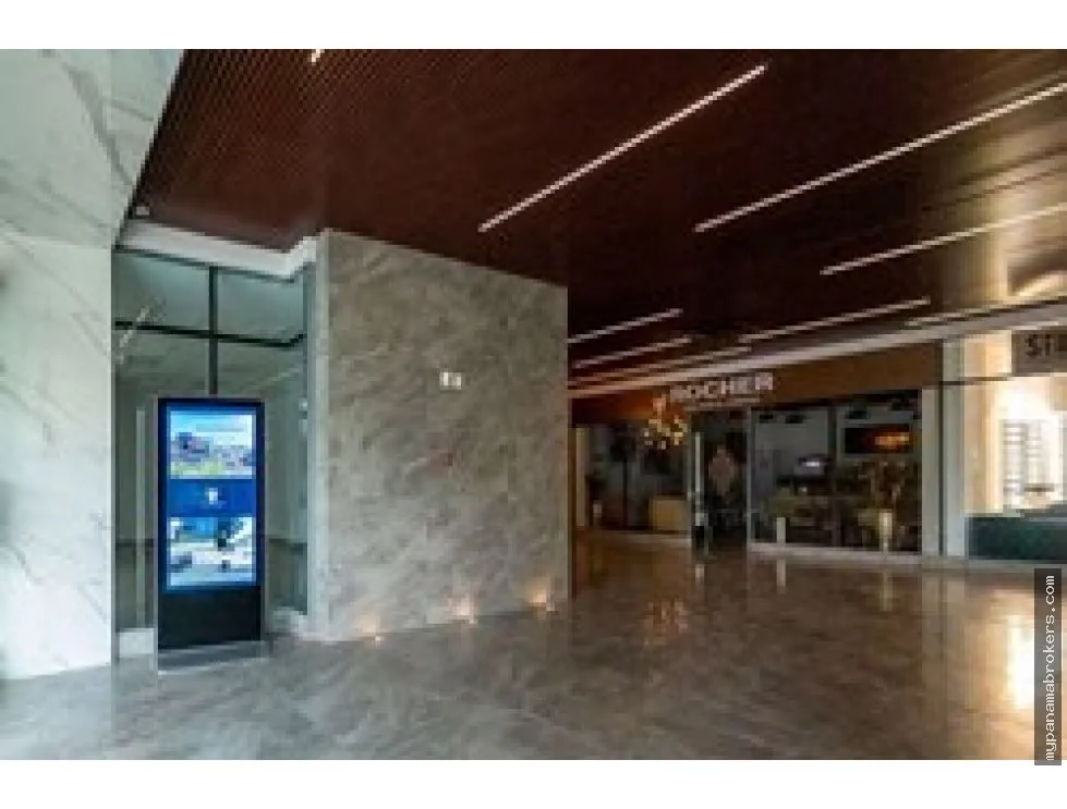 Commercial Space Rental at Sunset Strip, Vía Israel Avenue