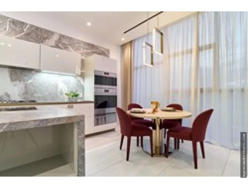 Venta de apartamento en PH La Maison, Santa María, Costa del Este