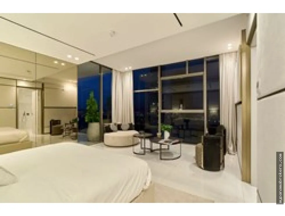 Venta de apartamento en PH La Maison, Santa María, Costa del Este
