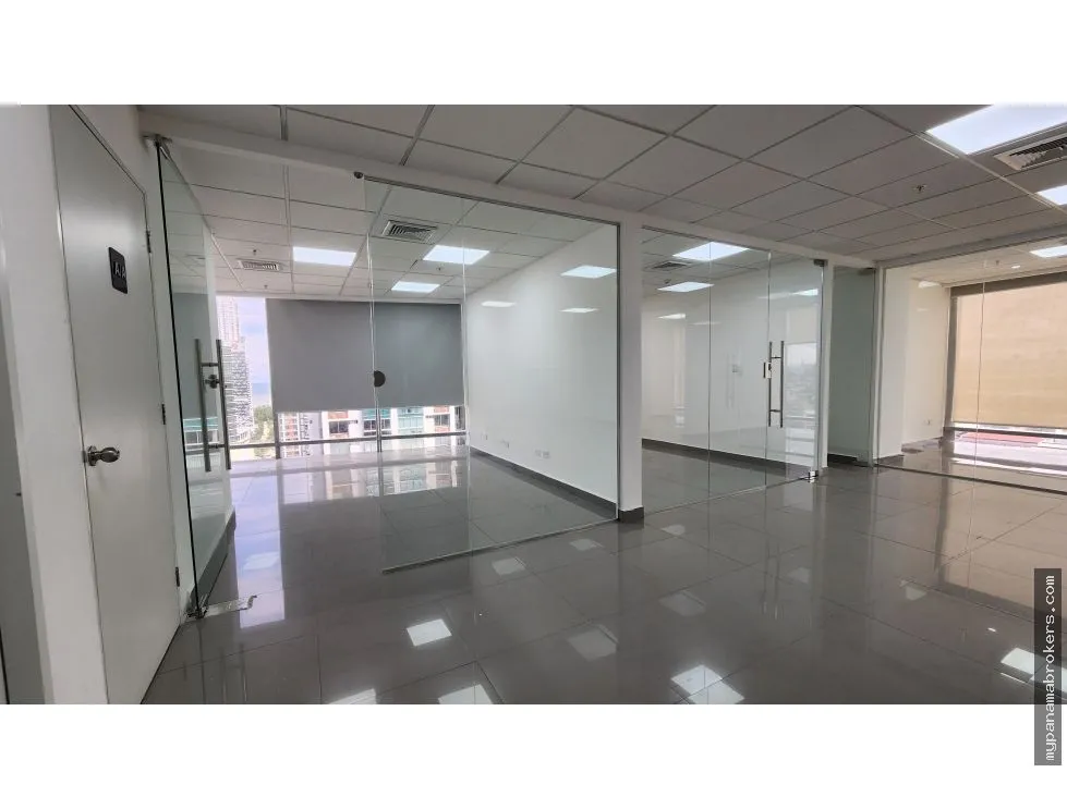 Office Space Rental in PH Torre Aseguradora Ancón