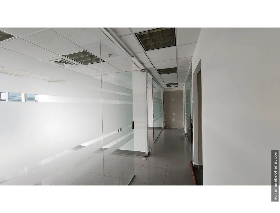 Empty Office Rental in PH Torre Aseguradora Ancón