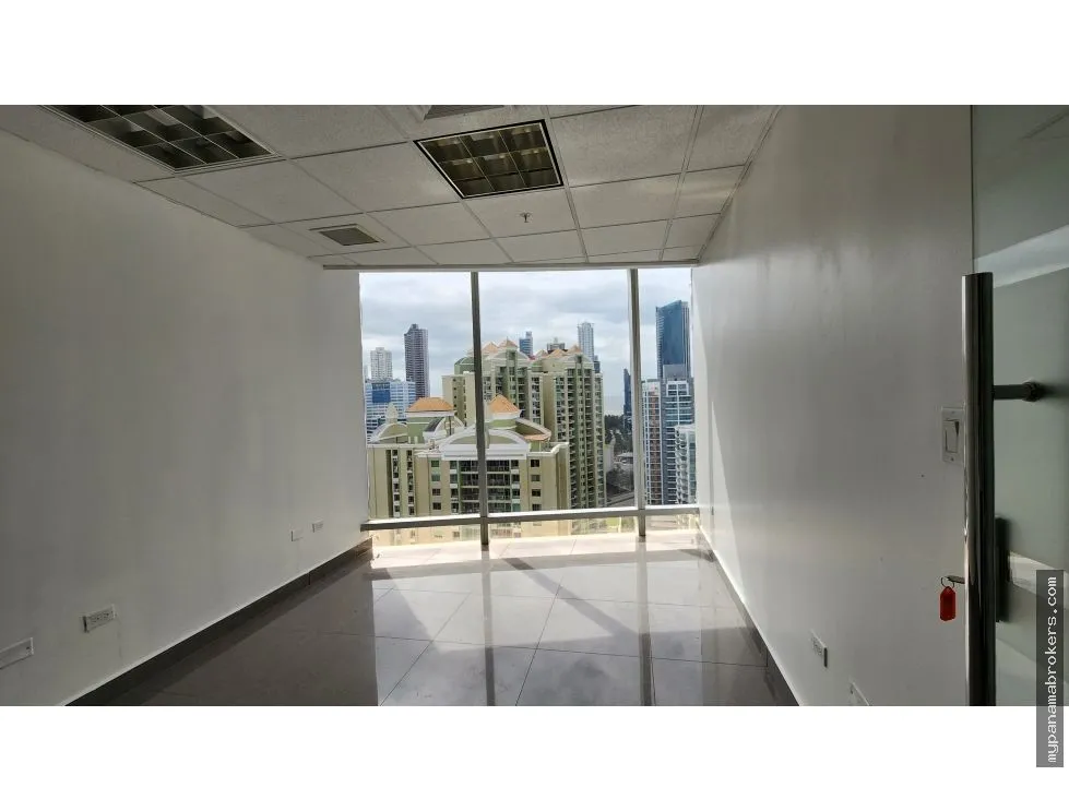 Empty Office Rental in PH Torre Aseguradora Ancón