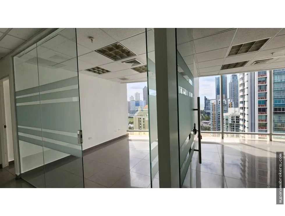 Empty Office Rental in PH Torre Aseguradora Ancón