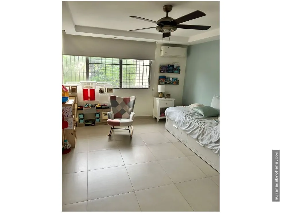 Sale of Renovated Apartment, Obarrio, Bella Vista, Panama