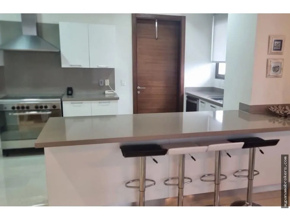 Apartment for Sale in Greenview, Santa María