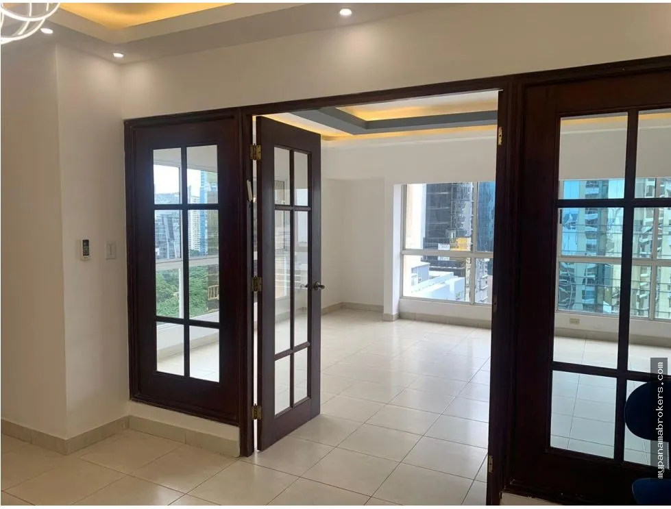 Apartment for Sale in Ph. Victoria Tower, Obarrio, Bella Vista