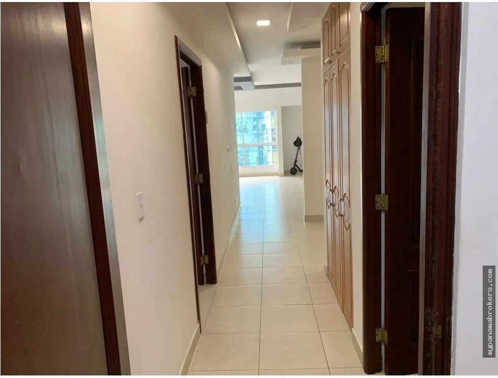 Apartment for Sale in Ph. Victoria Tower, Obarrio, Bella Vista