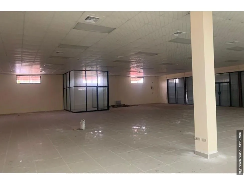 VENTA DE LOCAL COMERCIAL CON DOS GALERAS EN LA CHORRERA, PANAMÁ OESTE