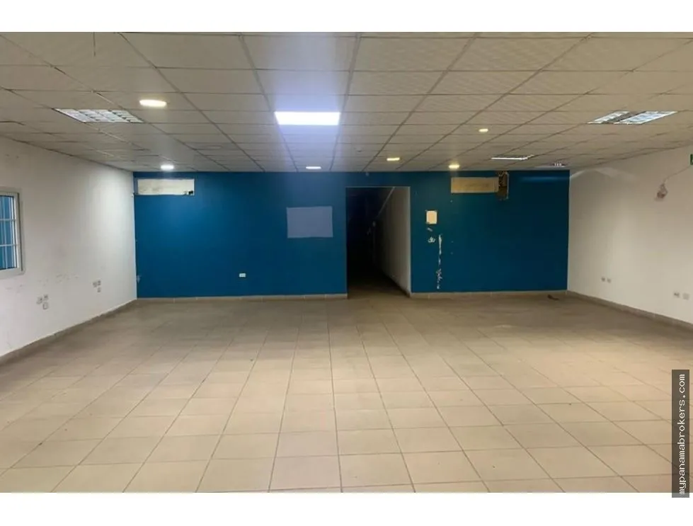 VENTA DE LOCAL COMERCIAL CON DOS GALERAS EN LA CHORRERA, PANAMÁ OESTE