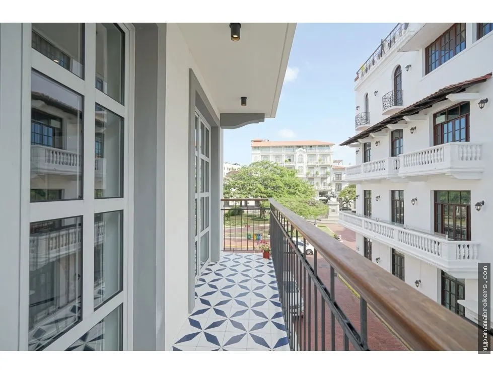 Sale of Building with Apartments for Airbnb, Casco Antiguo, Panama