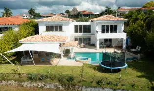 Luxury Mansion for Sale in Vista Mar, San Carlos