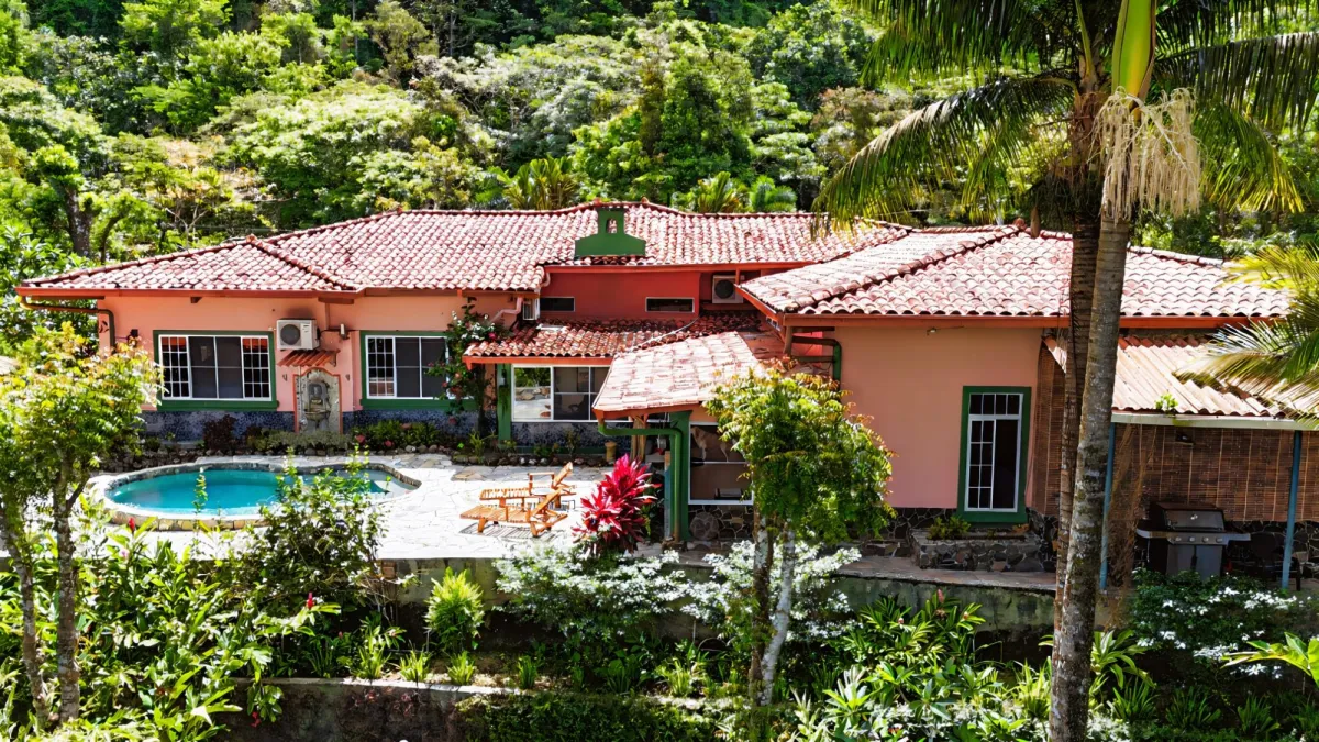 MOUNTAIN HOME FOR SALE | ALTOS DEL MARÍA PANAMA