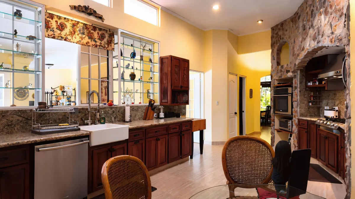 MOUNTAIN HOME FOR SALE | ALTOS DEL MARÍA PANAMA