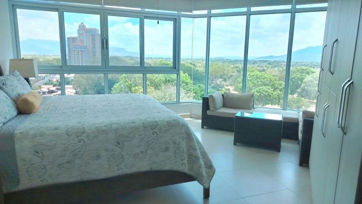APARTAMENTO EN VENTA CON VISTAS AL CAMPO DE GOLF OCEANO Y MONTANA