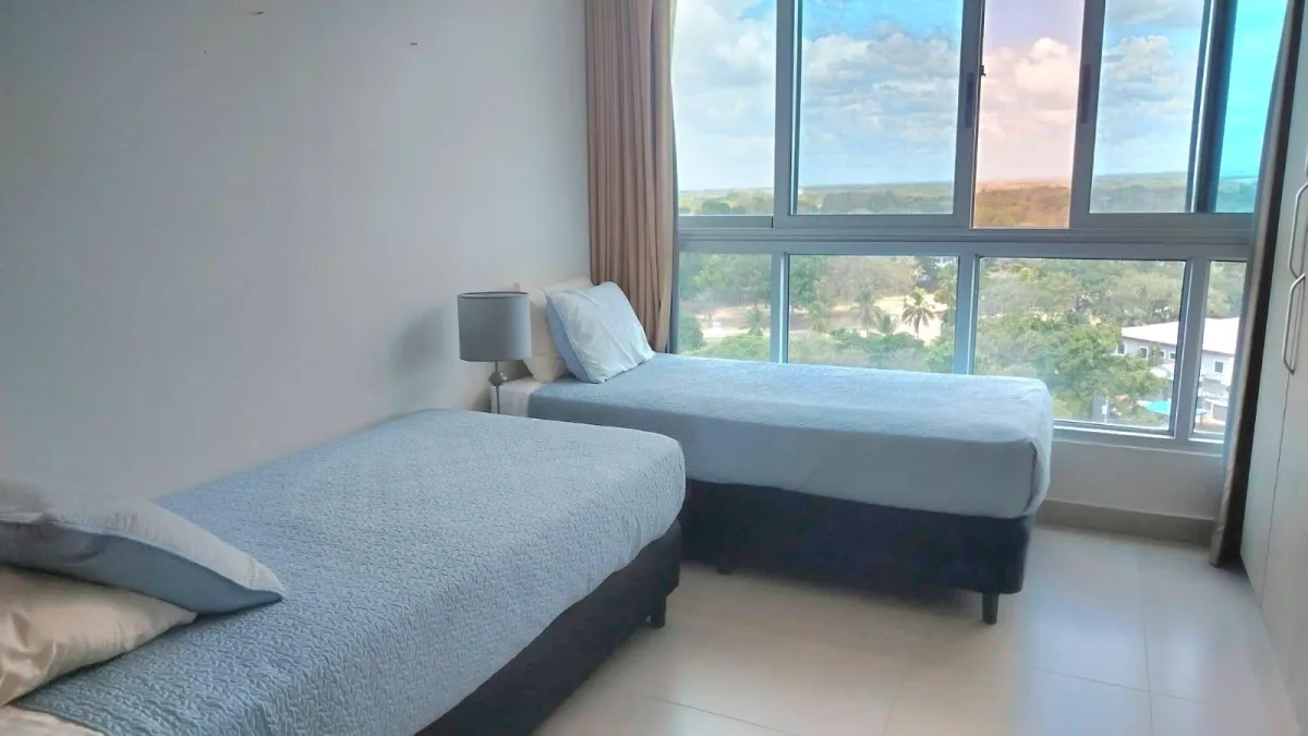 APARTAMENTO EN VENTA CON VISTAS AL CAMPO DE GOLF OCEANO Y MONTANA