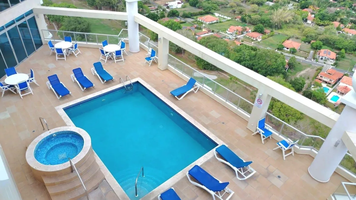 APARTAMENTO EN VENTA CON VISTAS AL CAMPO DE GOLF OCEANO Y MONTANA
