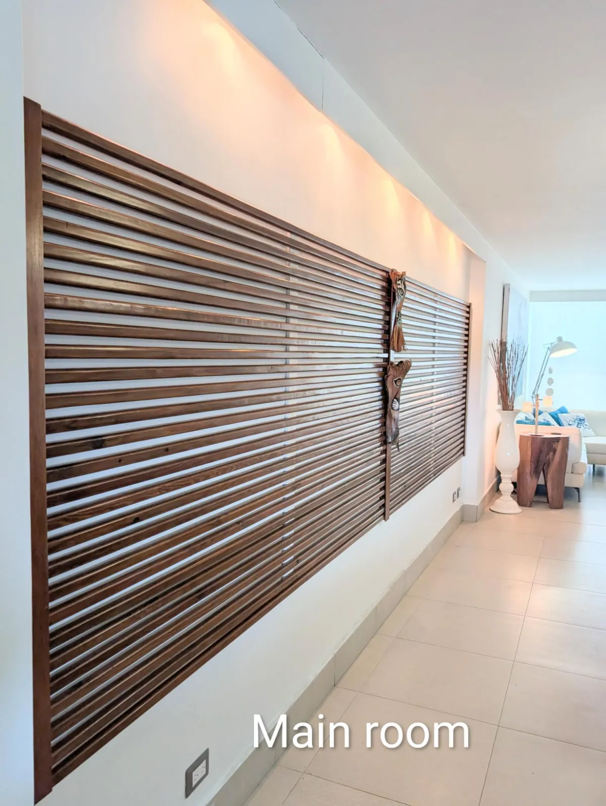 Beachfront Living condo Gorgona close to Coronado