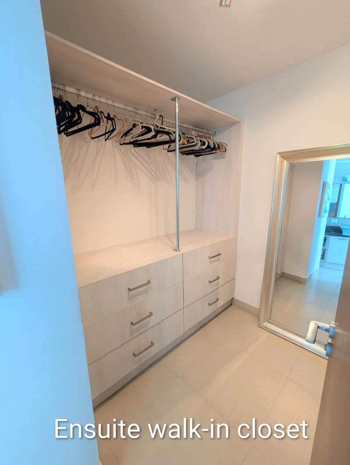 Beachfront Living condo Gorgona close to Coronado