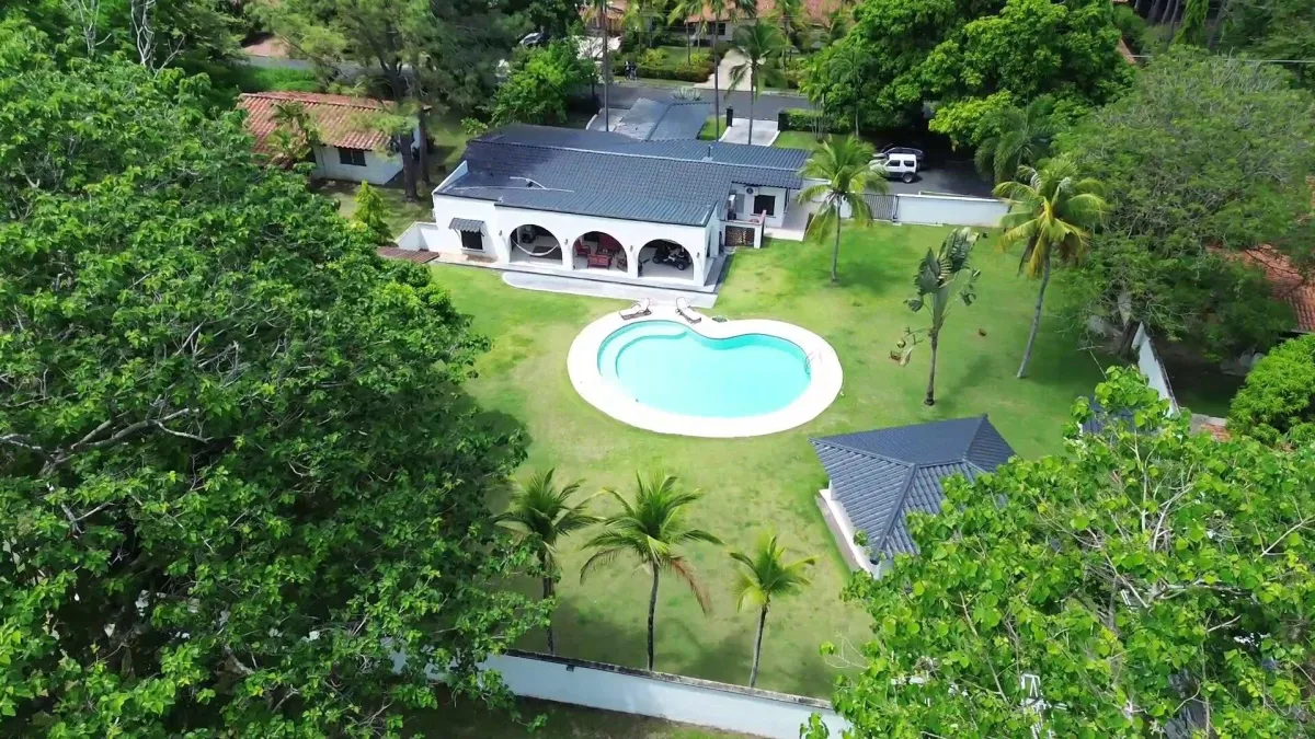 Lujosa residencia frente al campo de golf en Coronado.
